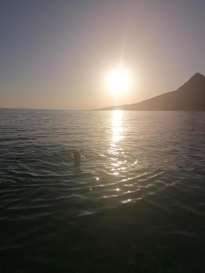Apartment Sodan 72 Omiš Esterno foto